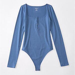 American Eagle Blue Long-Sleeve Henley Bodysuit Women’s M